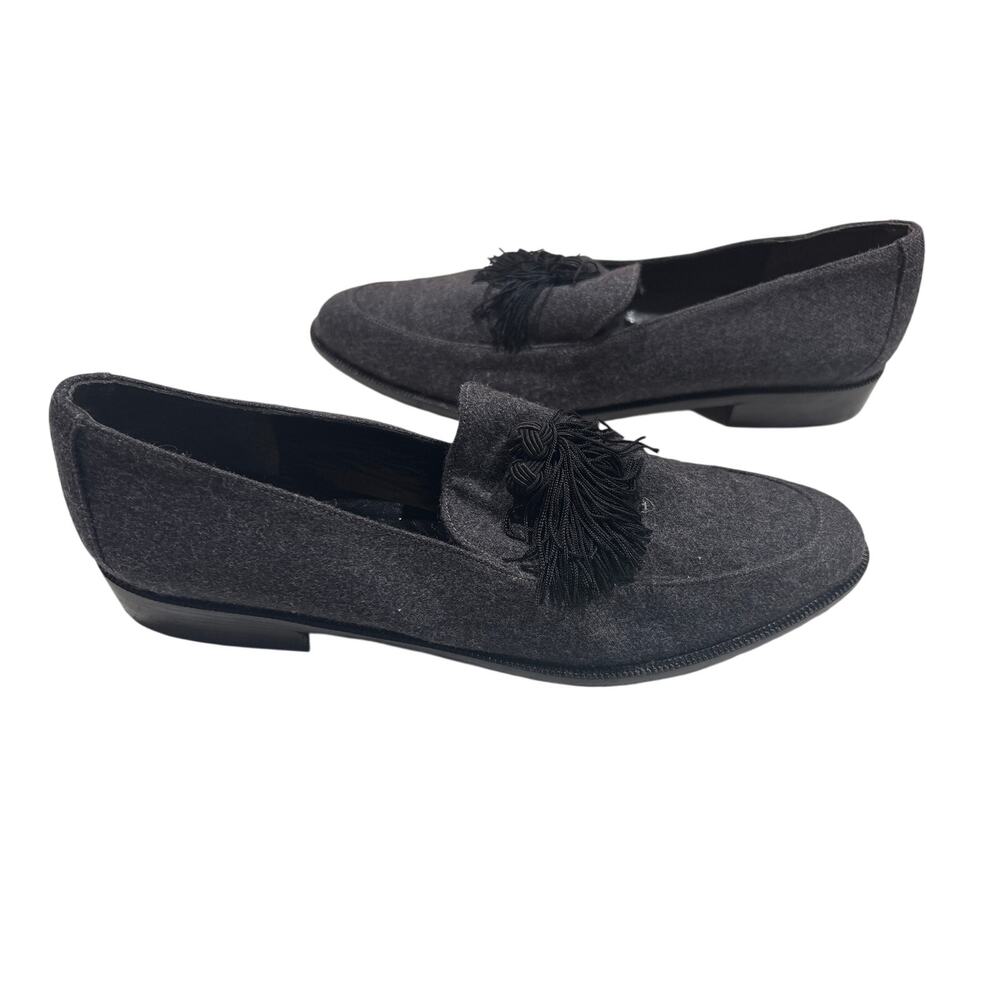 vintage Stuart Weitzman grey wool-textured loafers
Size 7